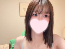 第一印象からは人前でお洋服を脱ぐことすら想像ができません・・・。