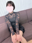 正真正銘、我慢のできない人妻さんのご紹介です。
