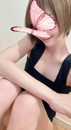 近所にこんな美人なお母さんがいたら・・・。思わず見惚れてしまう程に綺麗です♪