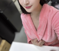 某所でエステティシャンとして働くよしのさん30歳が入会決定です。