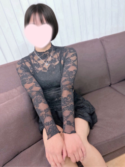 人懐っこく笑顔が素敵な女性♪普段の生活では満たされない美妻ももさんが本日出勤！！