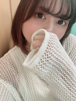 普段は明るく元気に過ごしておりますが、ふとした瞬間に人肌が恋しくなることも・・。